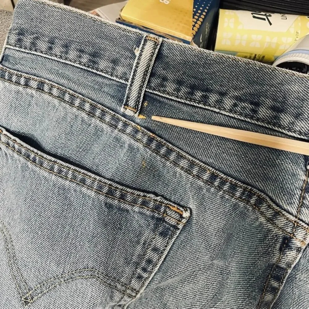 Vintage Y2K Levis 505 Jeans 36x35 Medium Wash Straight Fit Dad Skater